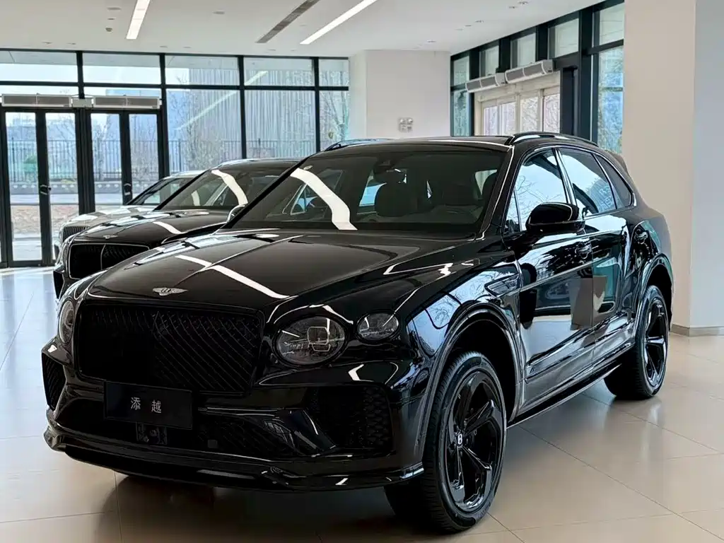 Bentley Bentayga — фото 1