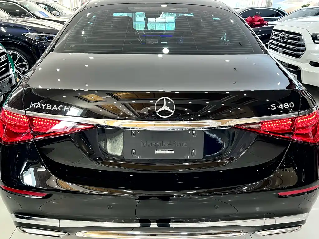 Mercedes-Benz S-Class 2023