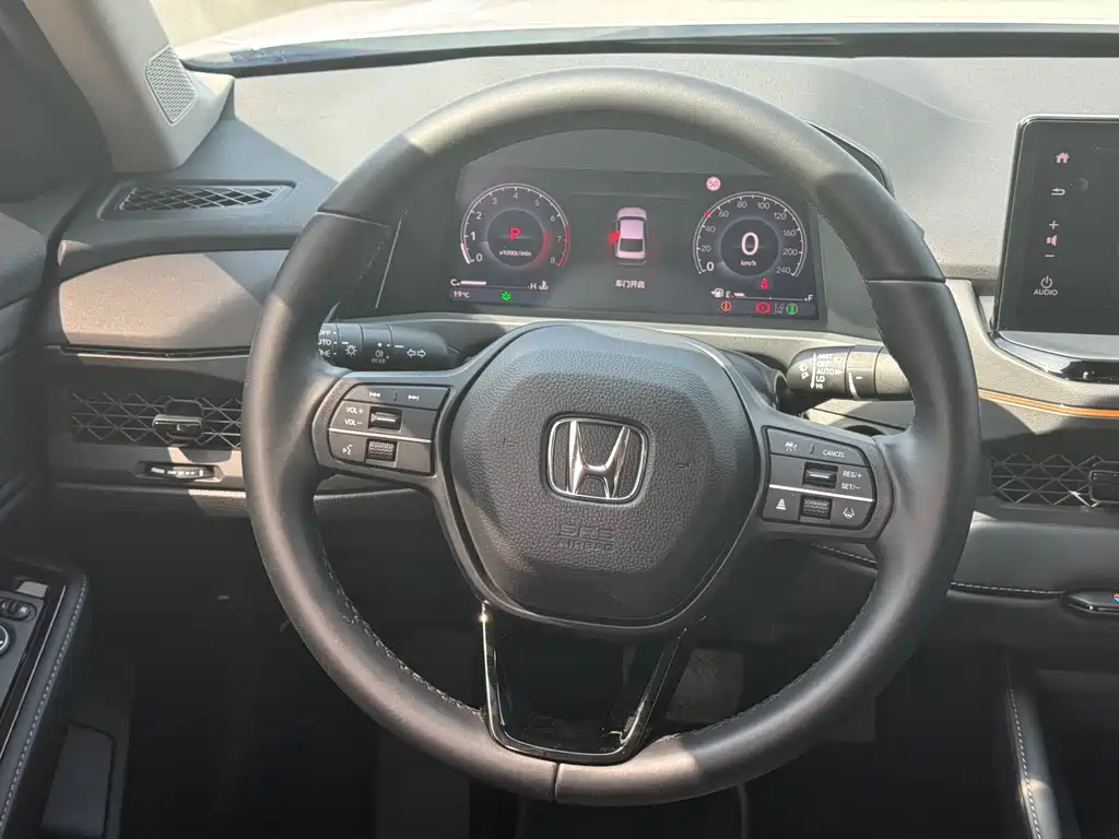 Honda Accord 2023 — фото 21