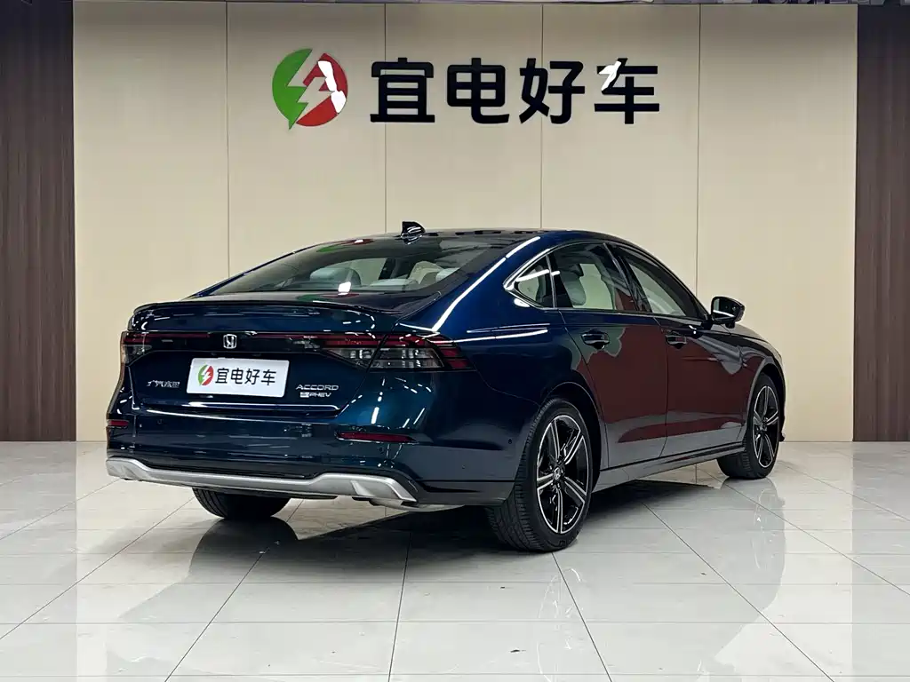 Honda Accord New Energy 2023 — фото 5