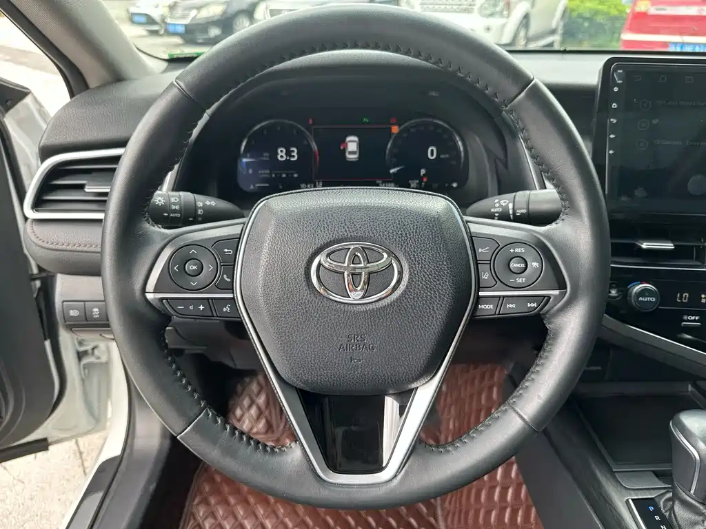 Toyota Camry 2022 — фото 19