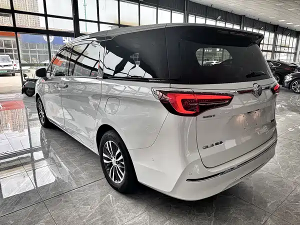 Buick GL8 2022