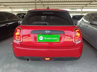 MINI MINI 2020