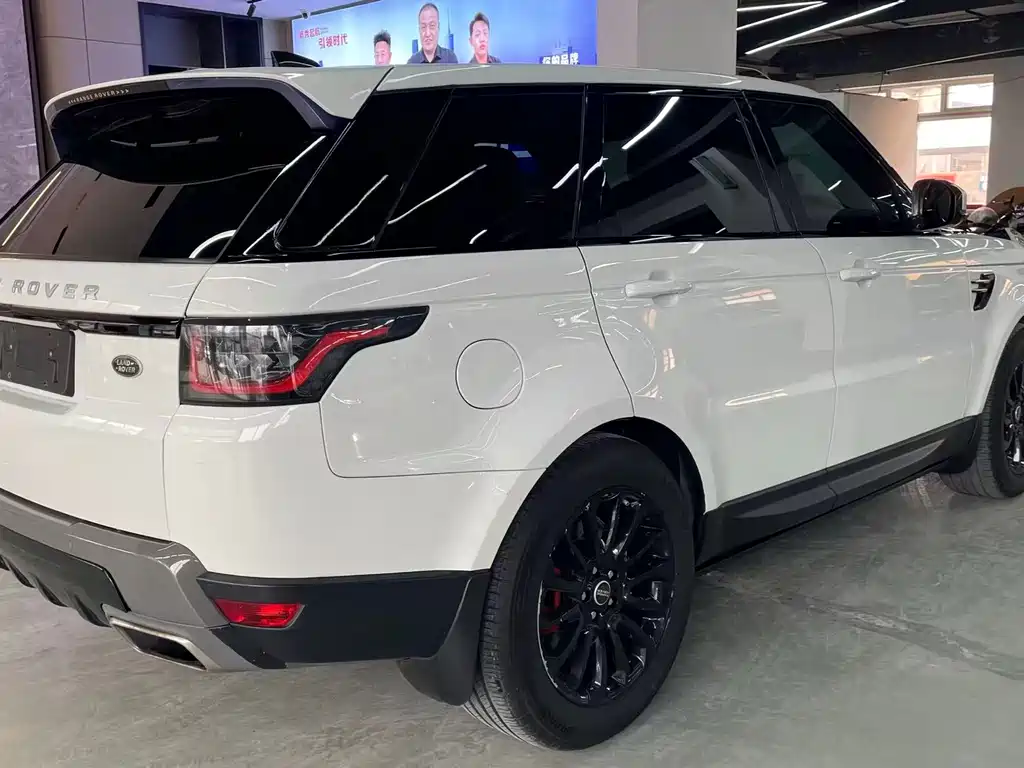 Land Rover Sport 2019 — фото 5