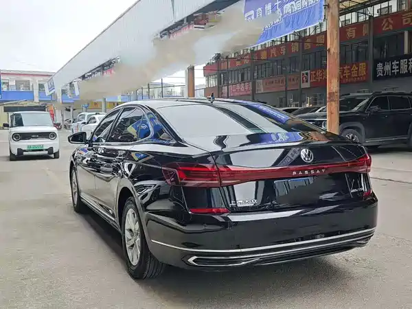 Volkswagen Passat 2023