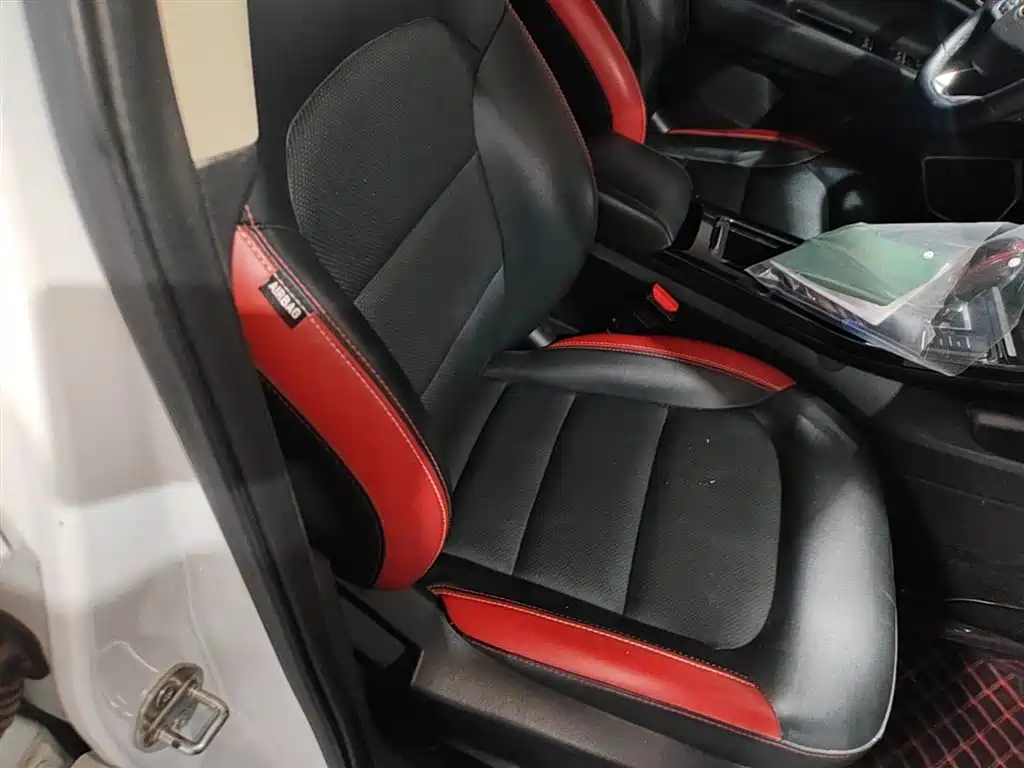 Geely Emgrand GS 2020 — фото 25