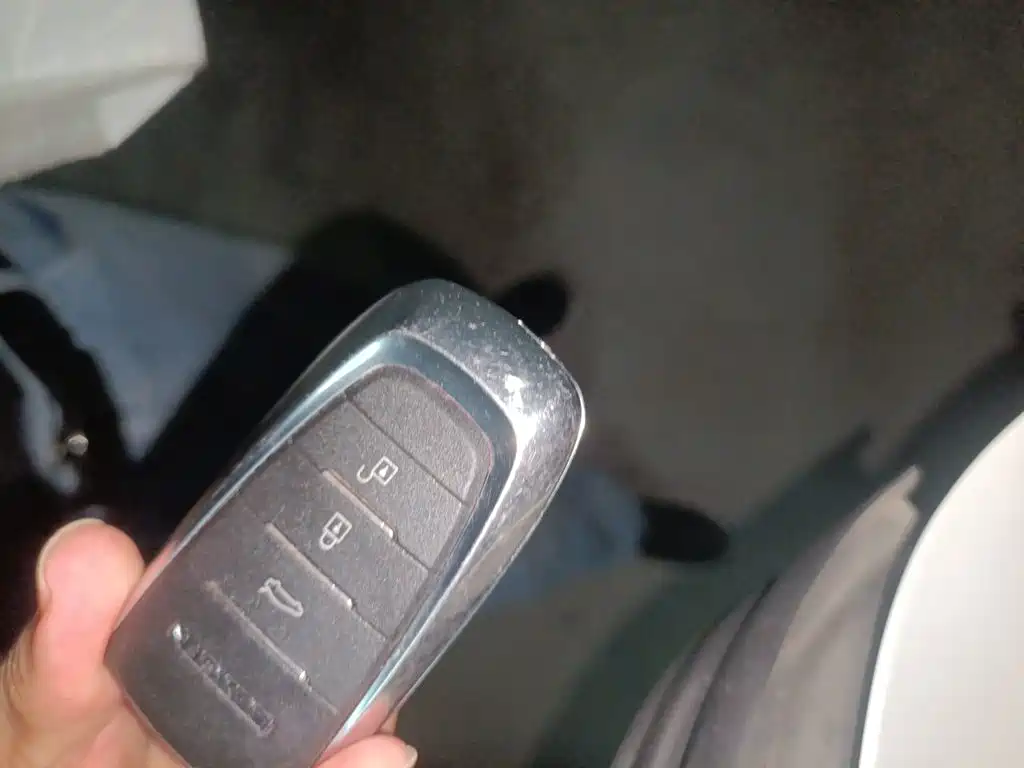 Luxgen U5 SUV 2018 — фото 12