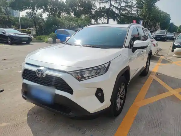 Toyota RAV4 2024