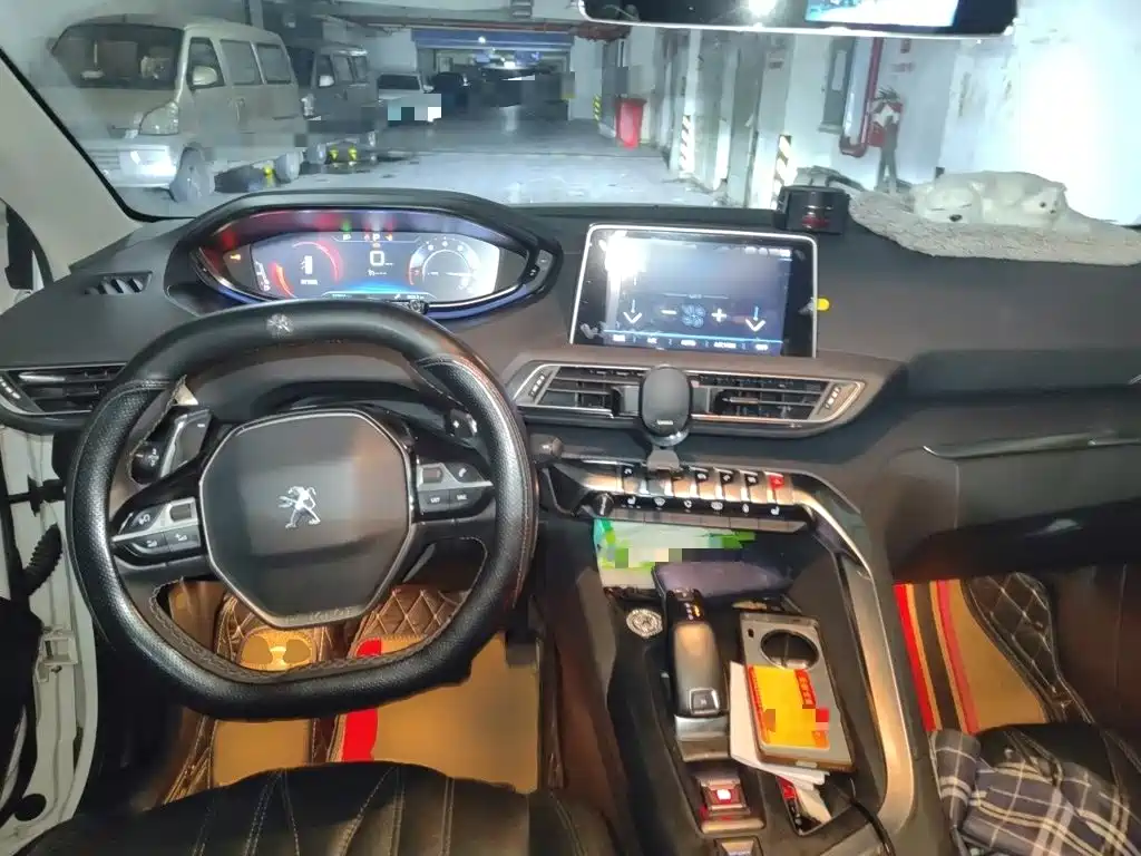 Peugeot 5008 2019 — фото 13