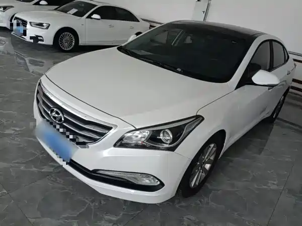 Hyundai Mistra 2015