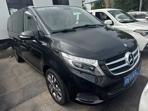 Mercedes-Benz V-Class 2016