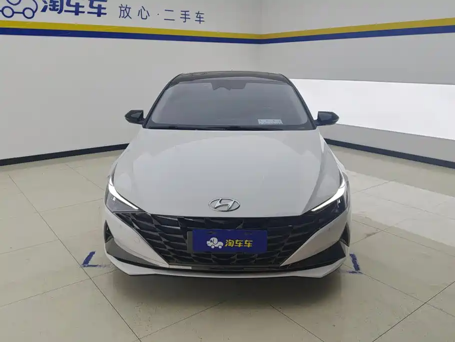 Hyundai Elantra 2021