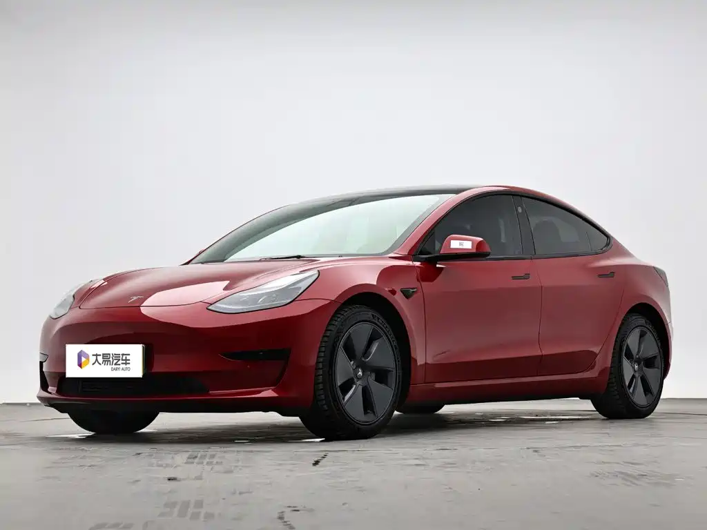 Tesla Model 3 2021 — фото 1