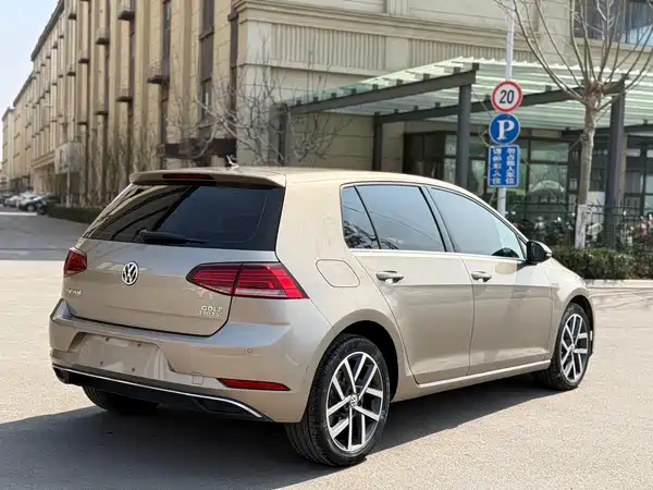 Volkswagen Golf 2020