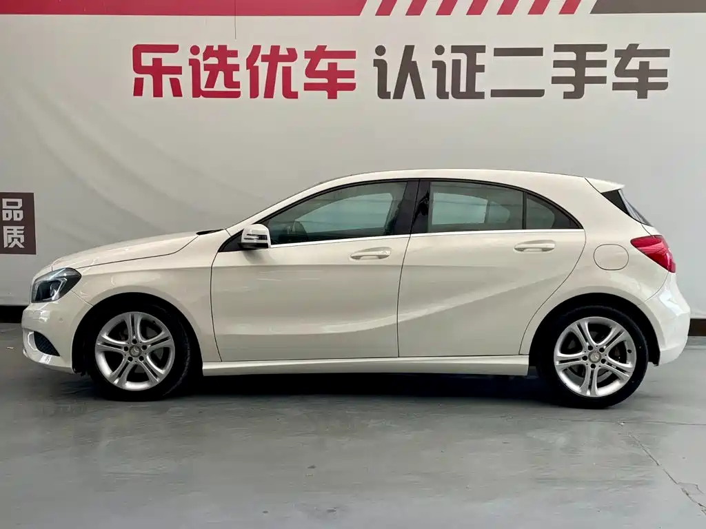 Mercedes-Benz A-Class 2015