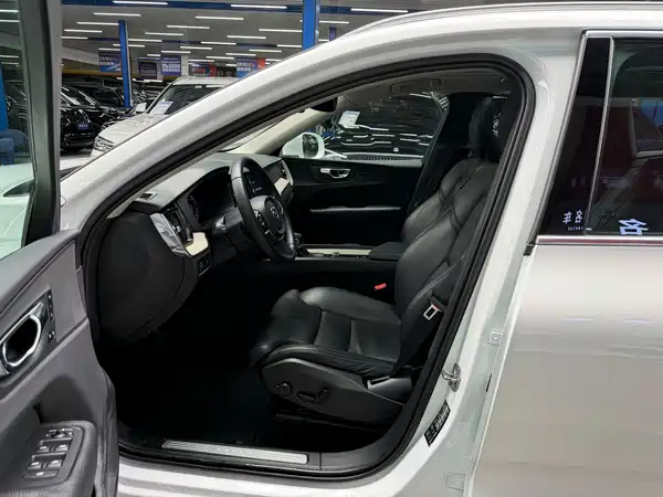Volvo XC60 2018