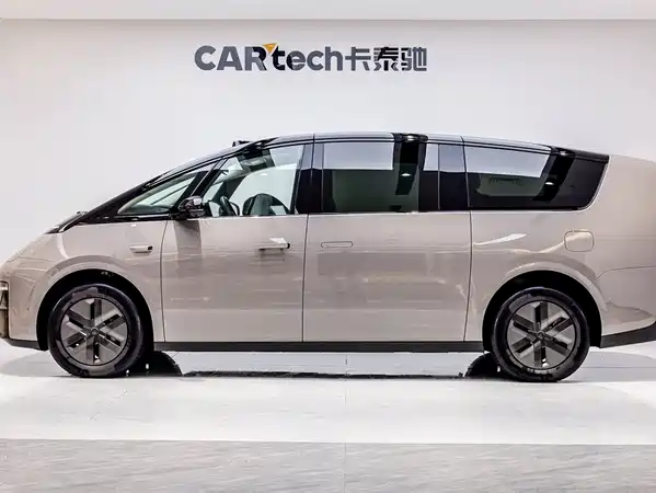 Li Auto MEGA 2024