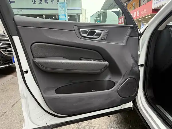 Volvo XC60 2018