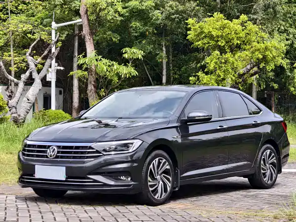 Volkswagen Sagitar 2022