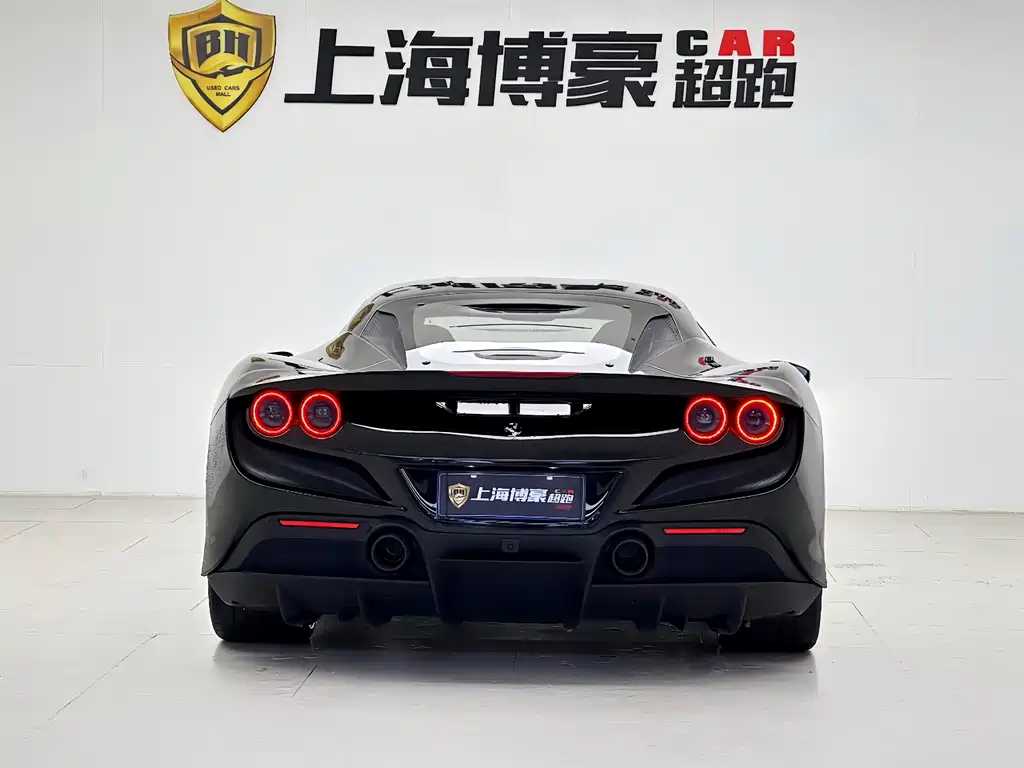Ferrari F8 2022 — фото 9