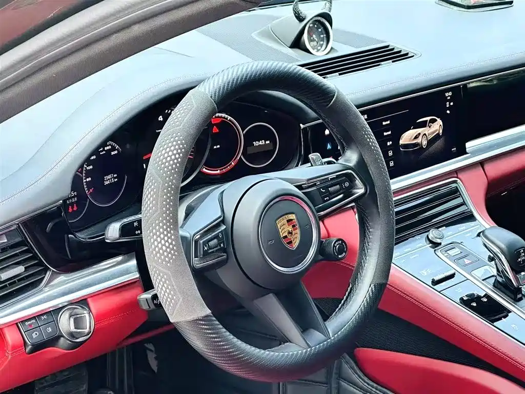 Porsche Panamera 2023