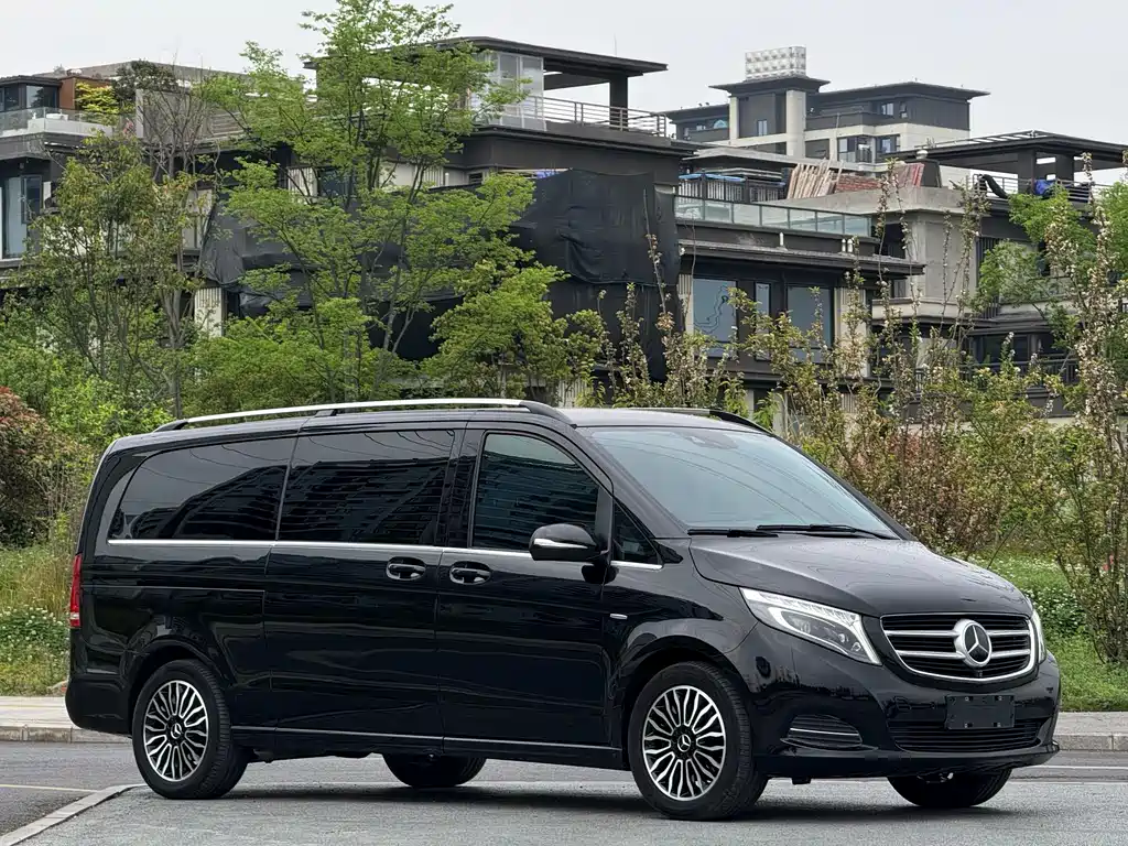 Mercedes-Benz V-Class 2018 — фото 3