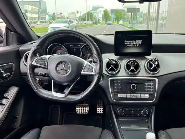 Mercedes-Benz CLA 2017