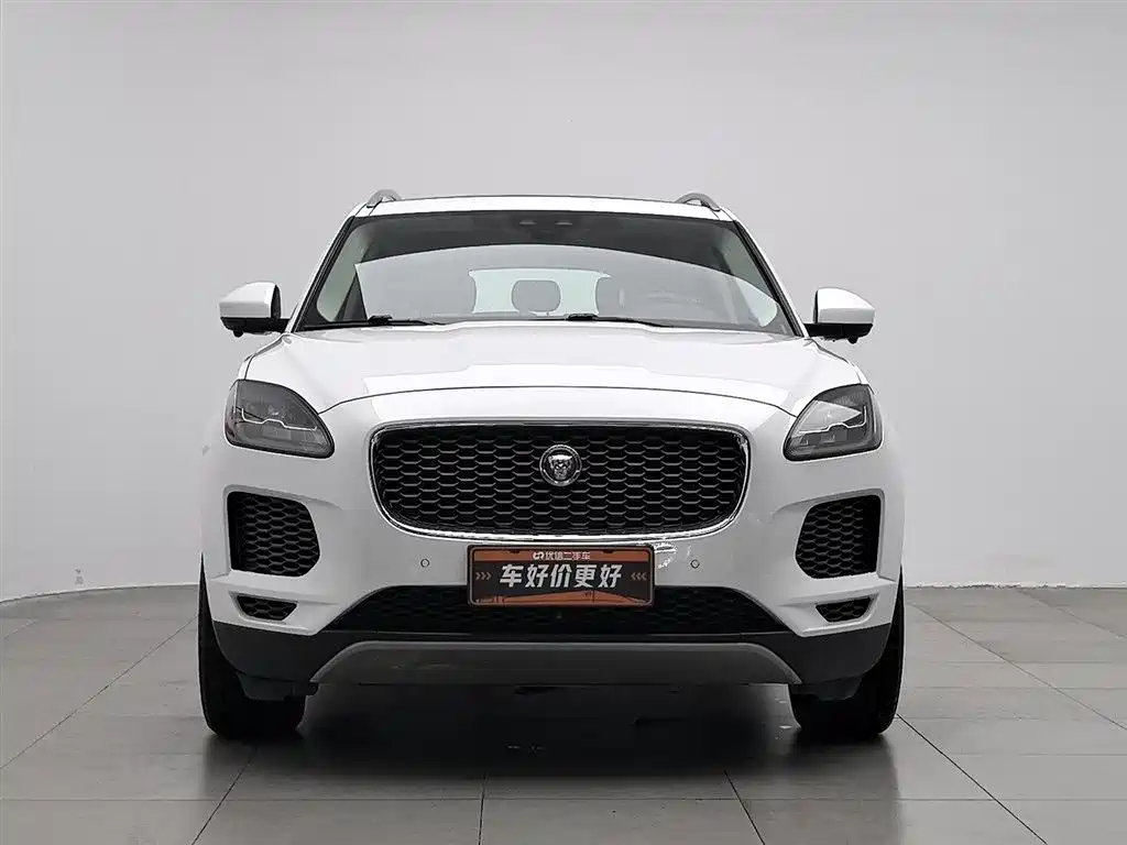 Jaguar E-PACE 2021 — фото 3