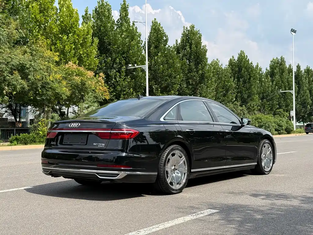 Audi A8 2021