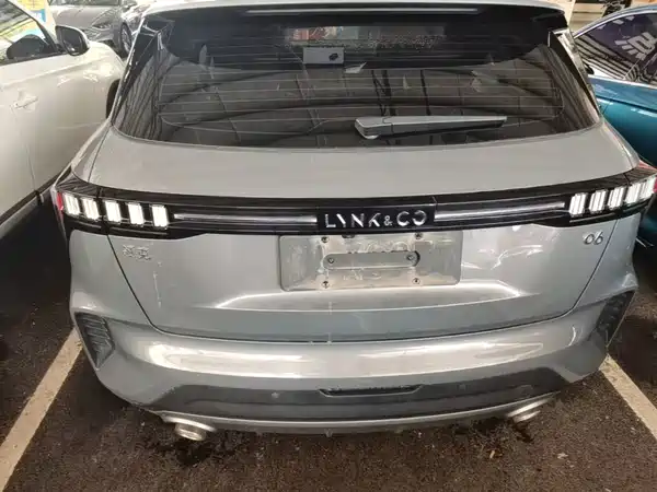 Lynk & Co 06 2023
