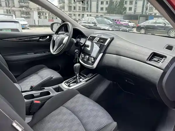 Nissan Tiida 2020