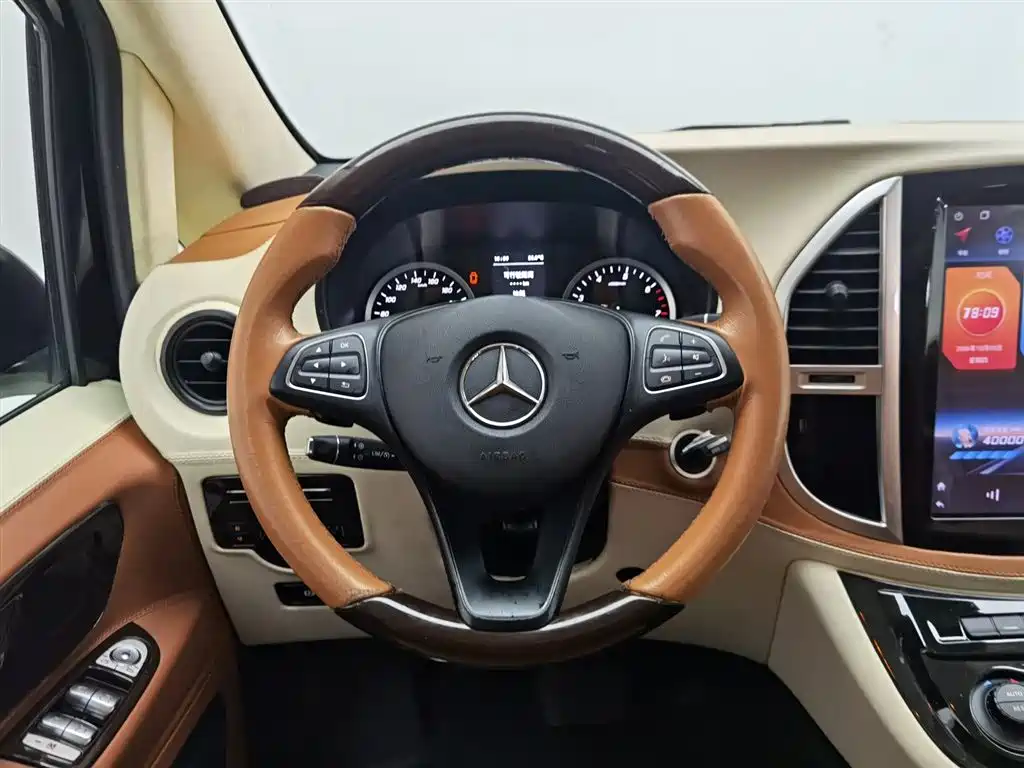 Mercedes-Benz Vito 2021 — фото 11