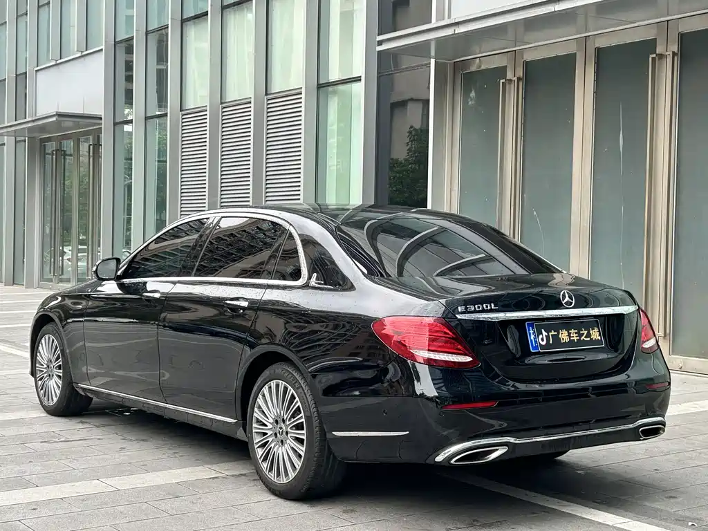 Mercedes-Benz E-Class 2020 — фото 4