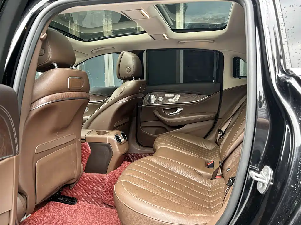 Mercedes-Benz E-Class 2020 — фото 8