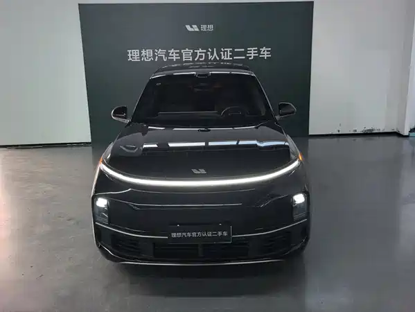 Li Auto L9 2025