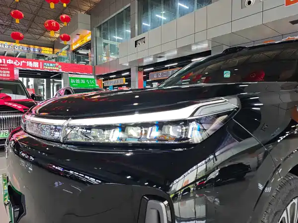 Geely Galaxy M9 2025