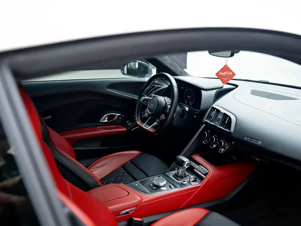 Audi R8 2018 — фото 18