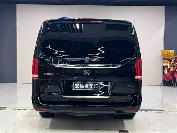 Mercedes-Benz V-Class 2022