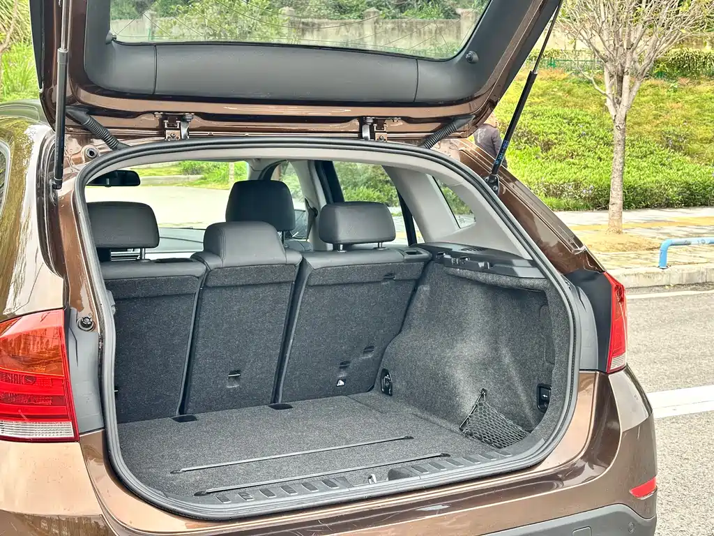 BMW X1 2014 — фото 15