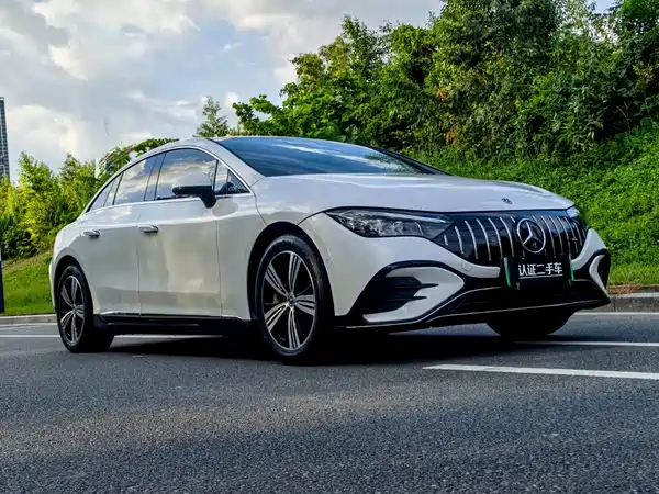 Mercedes-Benz EQE 2023