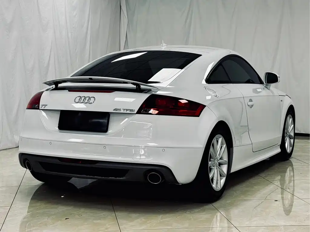 Audi TT 2014 — фото 6