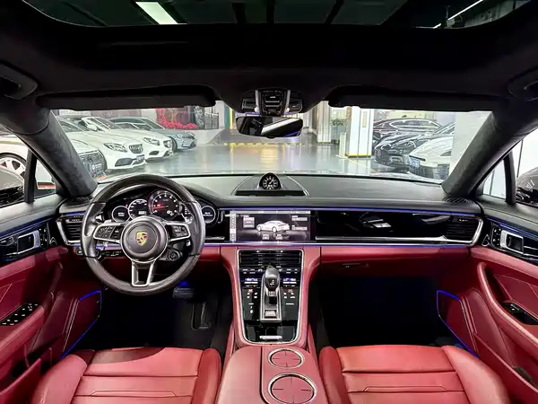 Porsche Panamera 2020