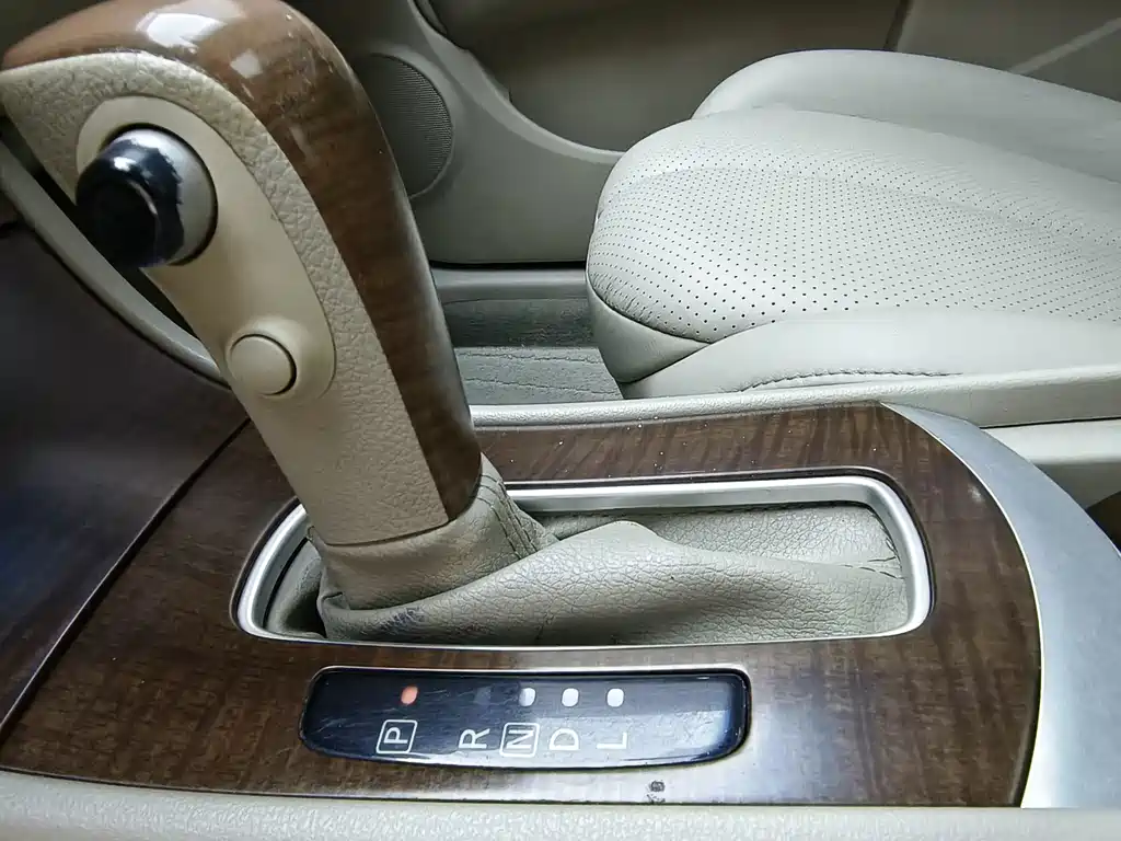 Nissan Sylphy 2012 — фото 16