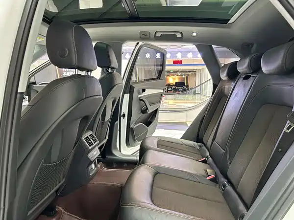 Audi Q5L 2020