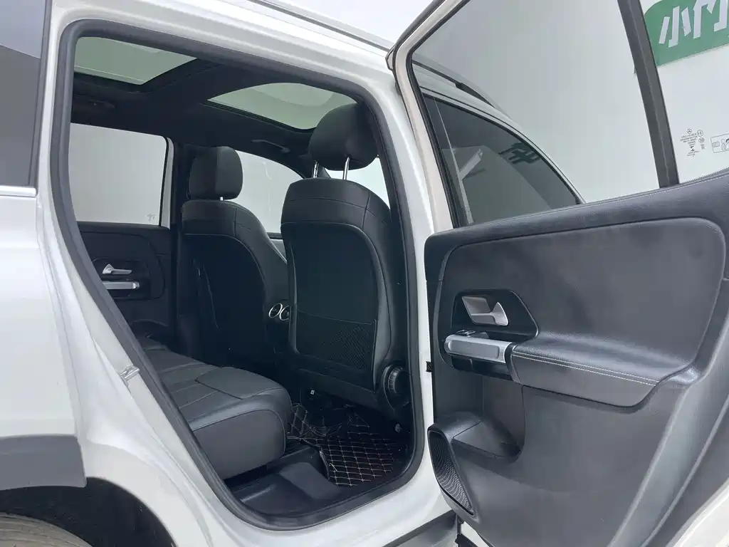Mercedes-Benz GLB 2020 — фото 24