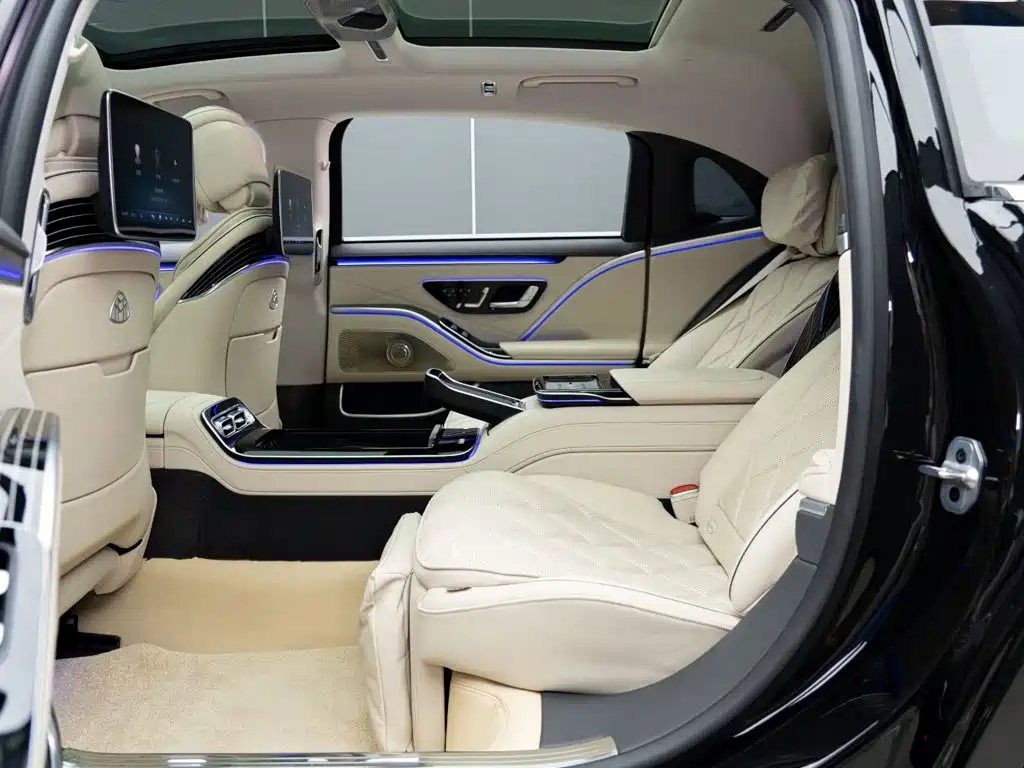 Mercedes-Benz Maybach S-Class 2025 — фото 17