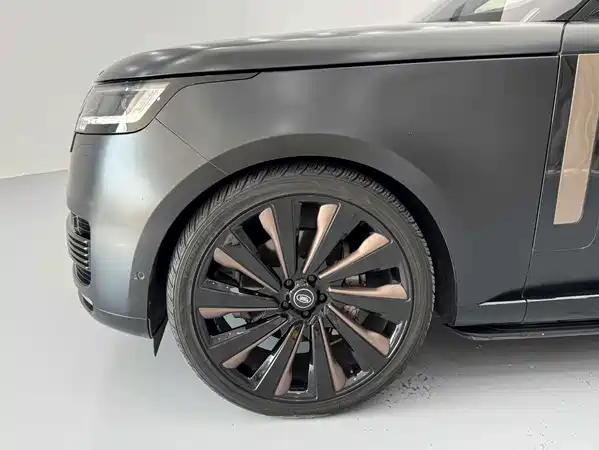 Land Rover Range Rover 2023