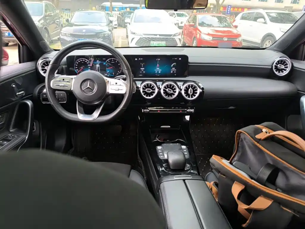 Mercedes-Benz A-Class 2020 — фото 10