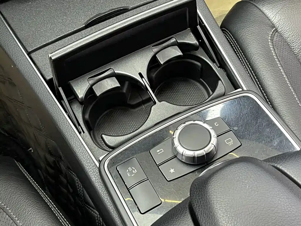 Mercedes-Benz E-Class 2016 — фото 18