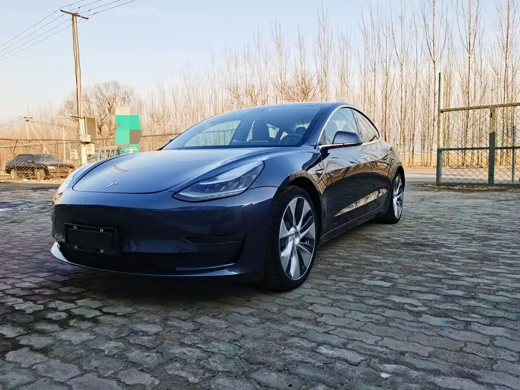 Tesla Model 3 2019 — фото 1